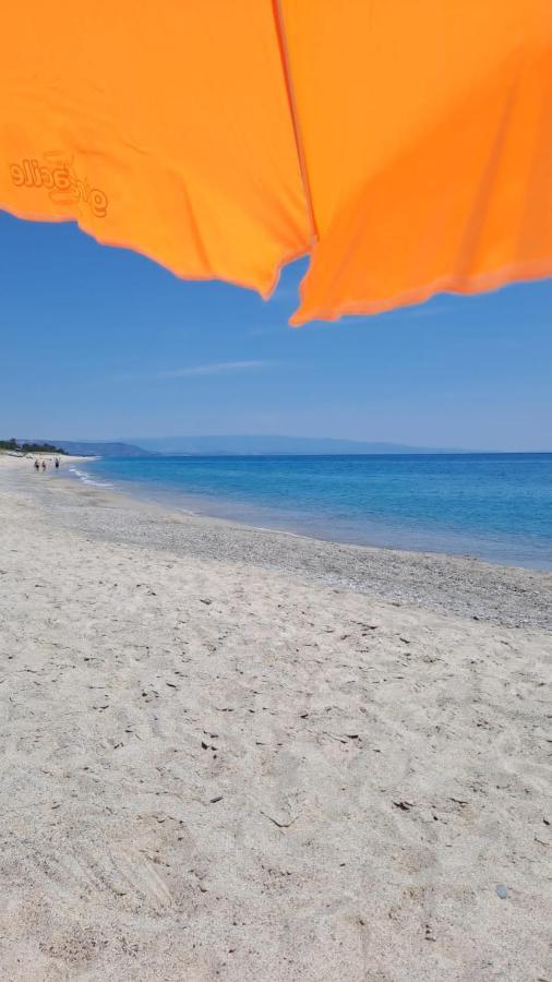 L'Isola Dei Vacanzieri Сант'Андреа Апостоло дело Йонио Екстериор снимка